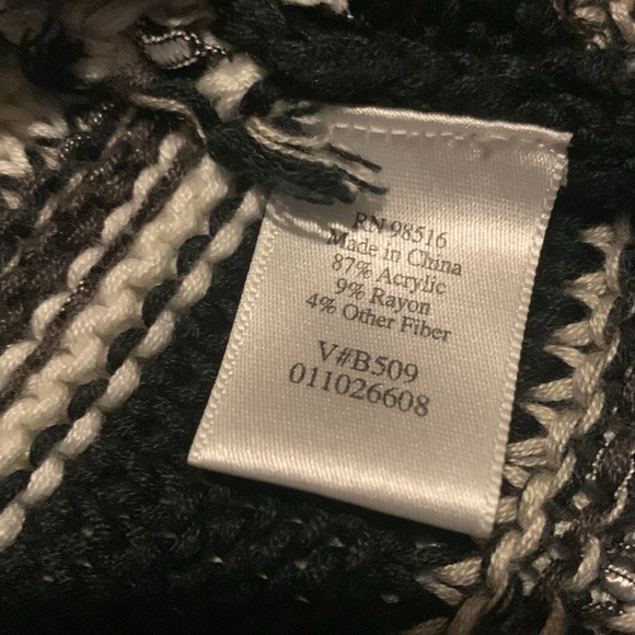 Coldwater Creek M black and white striped knitted cardigan with button closure - Picture 4 of 7